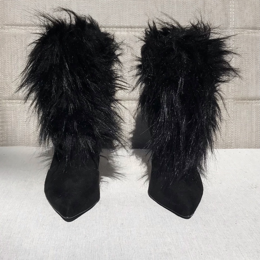 🖤Cape Robbins Fur Ankle Boots🖤